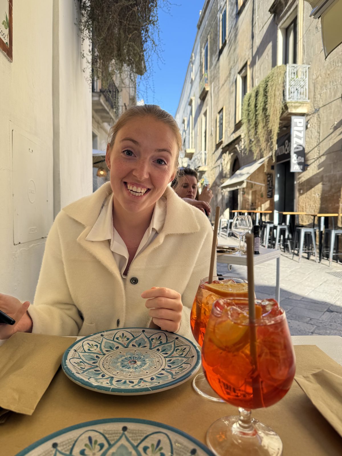Lecce — de barokke basiliek bij avondlicht